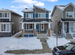 190 W Dawson Harbour Rise, Chestermere, AB T1X 1Z6