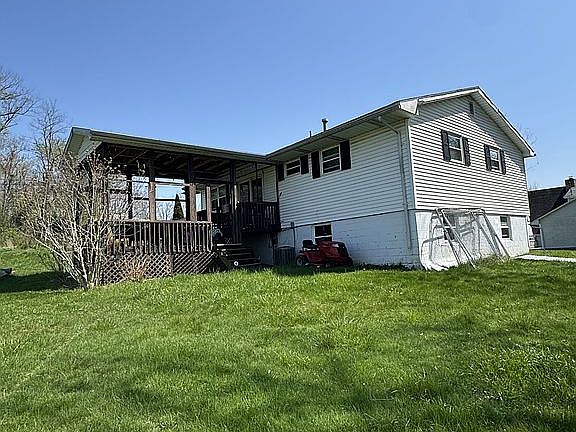 3rd image of 233 S Hazel St