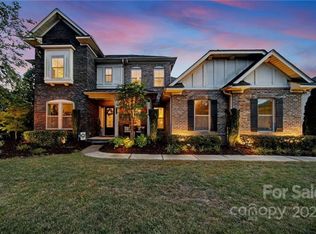 101 Enclave Blvd, Matthews, NC 28104