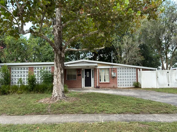 1131 Palisades Dr, Jacksonville, FL 32221