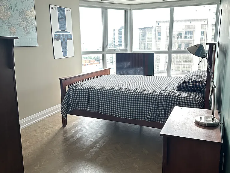 Second Bedroom with Queen bed