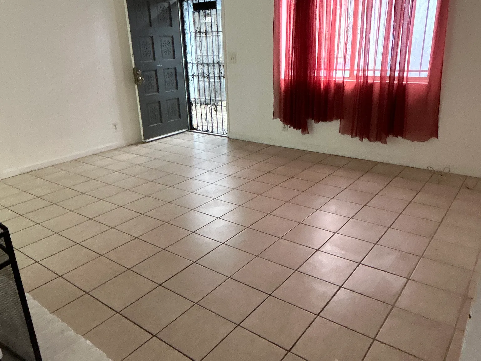 2 bed, 800 sqft, $1,500 — Photo 3