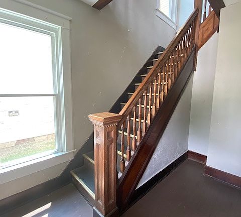 2nd image of 310 N Gray Ave