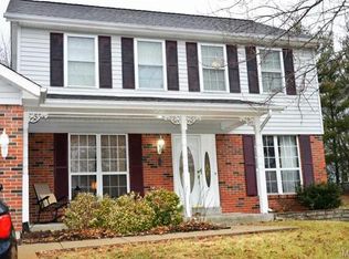 1124 Acorn Hill Ct, Fenton, MO 63026