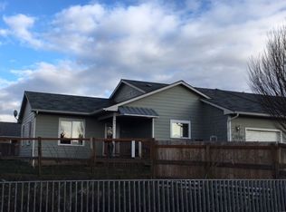 1690 Wendy St NE, Salem, OR 97305