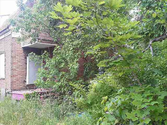 3958 Sheridan