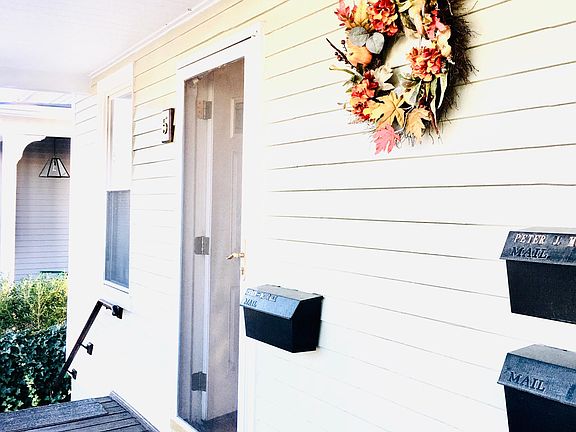 2nd image of 5 Whitwell Ave #5