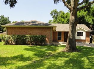 15922 Buccaneer Ln, Houston, TX 77062