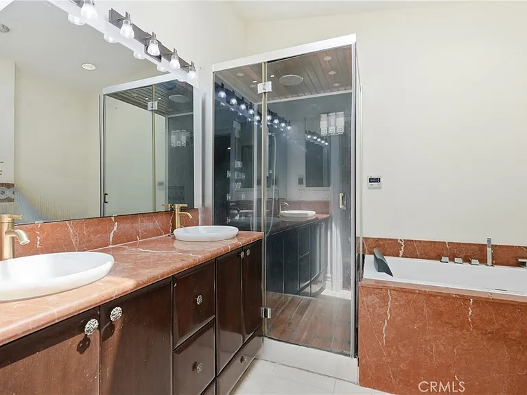 926 N Rowell Ave — Photo 20