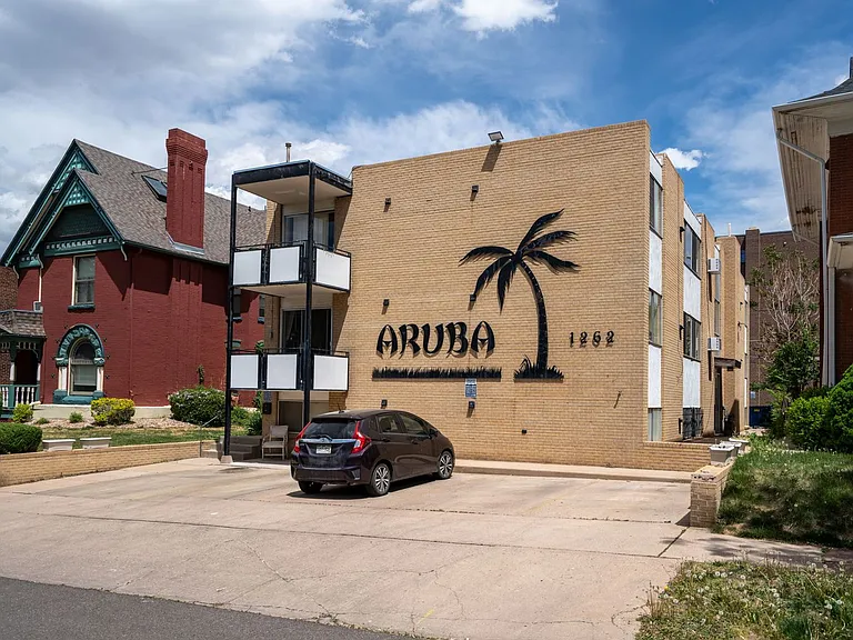 Aruba Apartments — Photo 18