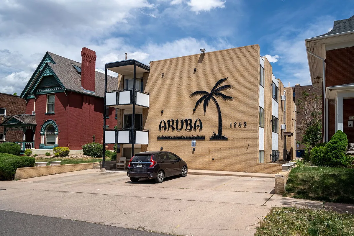 Building Photo - Aruba Apartments
