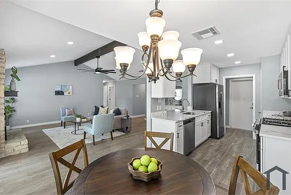 3915 Hillside Dr — Photo 15