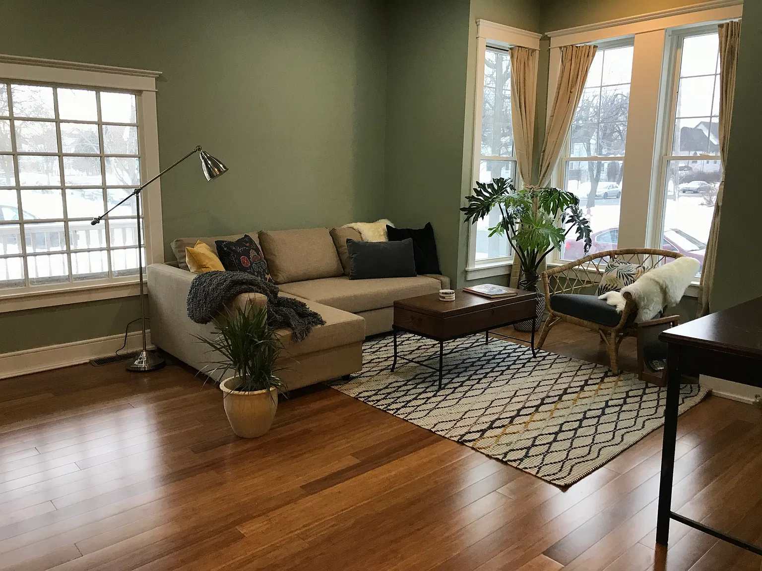 1 bed, 1.5 bath, 1336 sqft, $2,095 — Photo 3