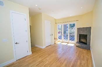 4th image of 901 Washington St APT 107