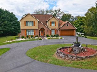 140 Grove St, Cedar Bluff, VA 24609