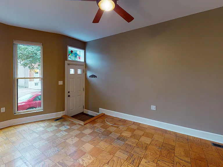 1500 Webster St — Photo 2