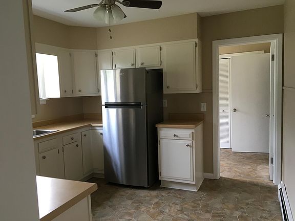 4th image of 109 Miller Ave