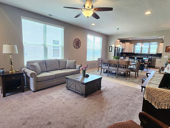 5th image of 5045 Dahlia Dr