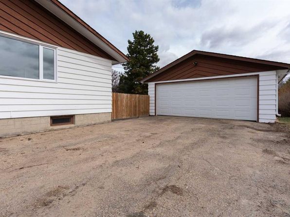 5209 W 56th St, Camrose, AB T4V 2E2