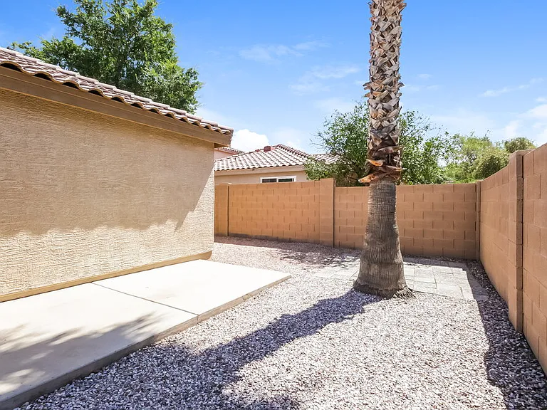 2200 E Spruce Dr — Photo 15