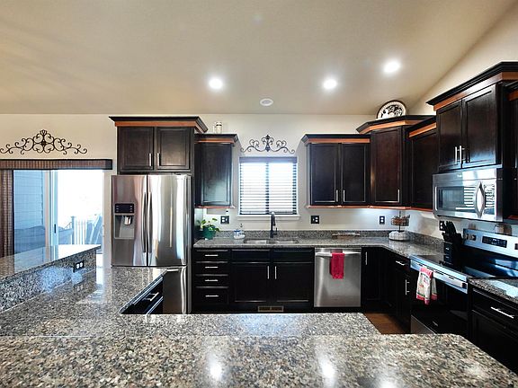 3rd image of 3177 Whispering Springs Rd