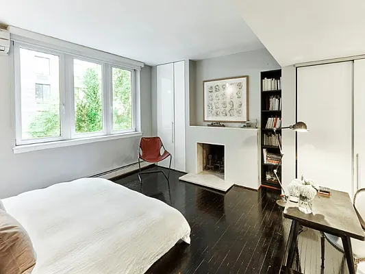 Sold by Sotheby's International Realty | media 7