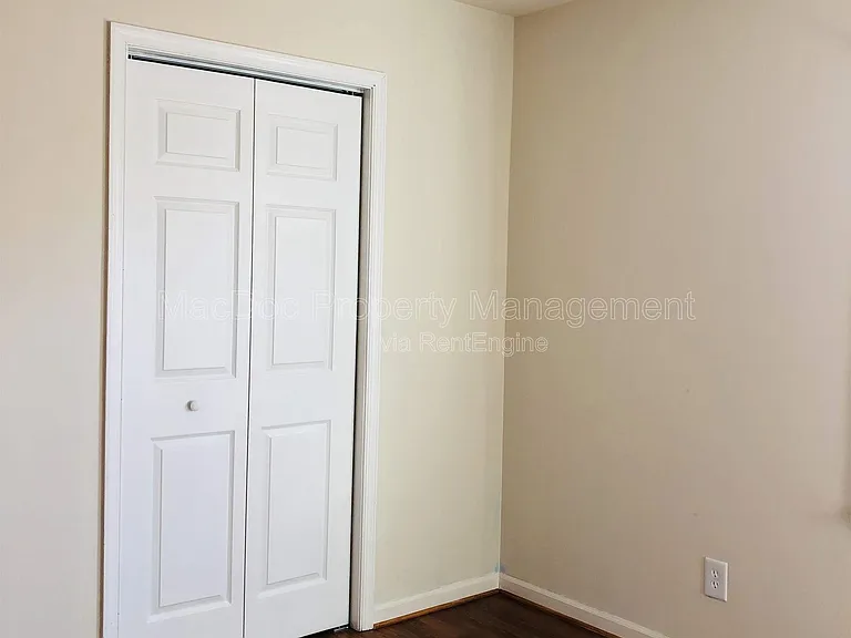 11001 Westminster Ct — Photo 2