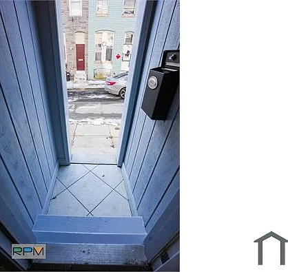 1914 W Fairmount Ave — Photo 12