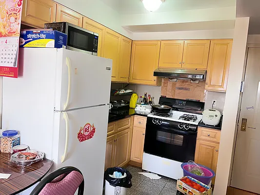 Sold by Momentum Real Estate LLC | media 2
