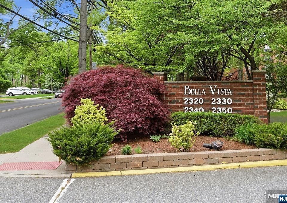 1st image of 2330 Linwood Avenue #2E