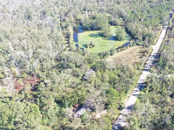 23496 Hutchinson Rd, Springfield, LA 70462