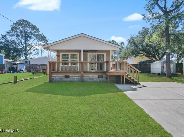6921 Pearl Street SW, Ocean Isle Beach, NC 28469