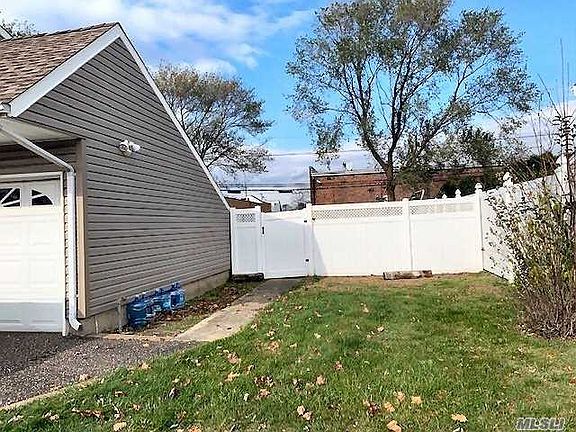 3rd image of 706 Everdell Ave