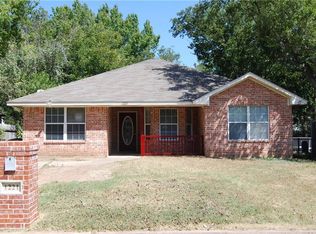 1221 Maxfield St, Waco, TX 76705