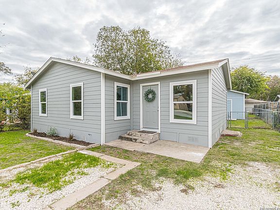 2nd image of 2030 Hicks Ave