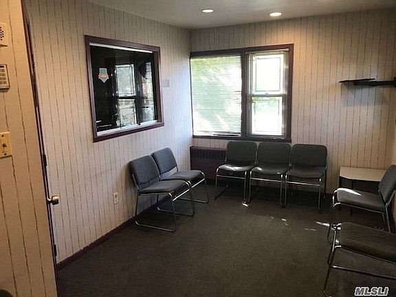 3rd image of 220-05 94th Dr