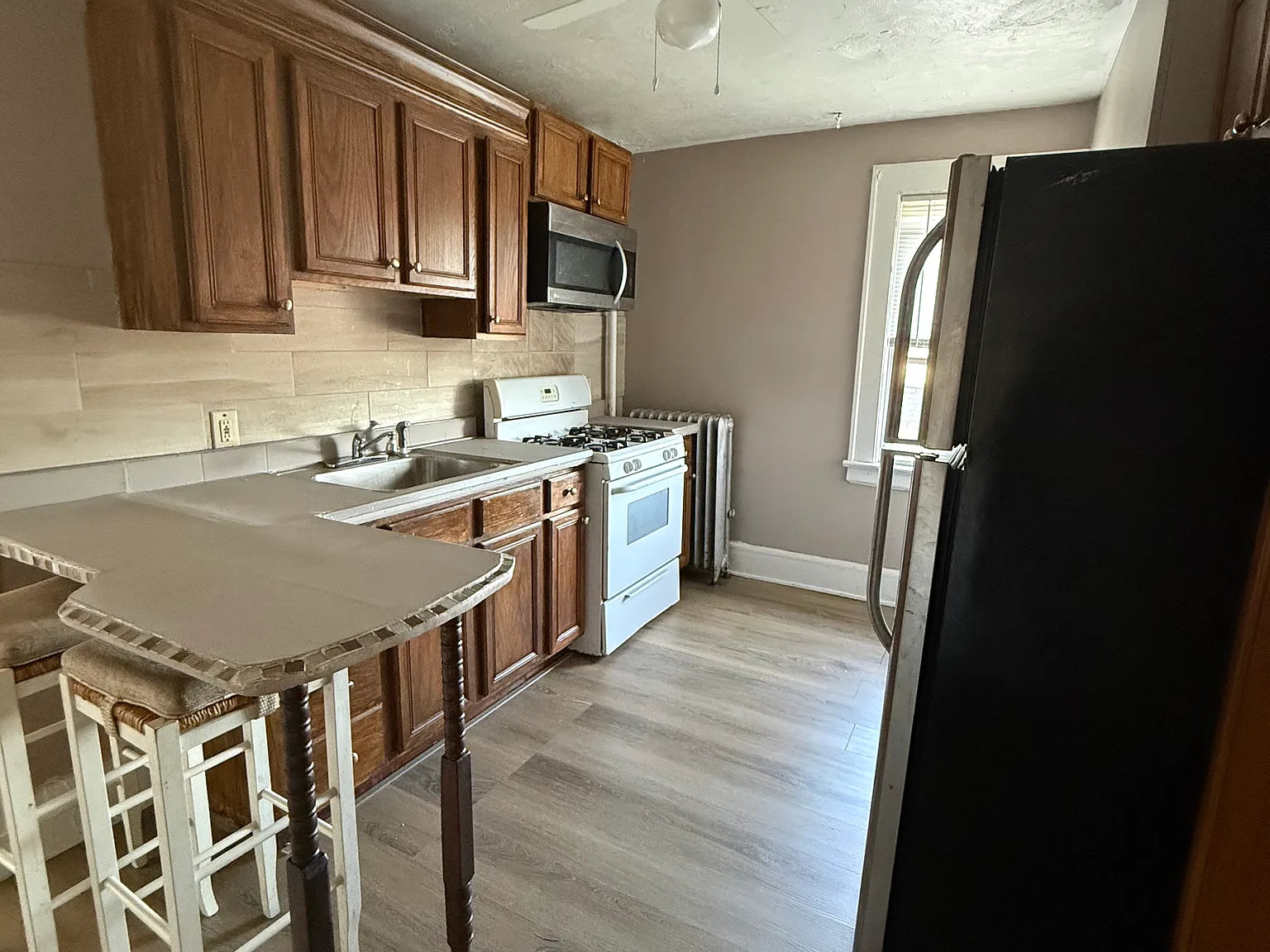 1 bed, 800 sqft, $1,700 — Photo 2