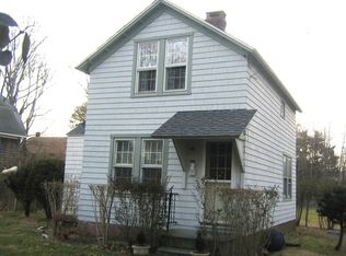 233 Little Plains Rd, Southampton, NY 11968