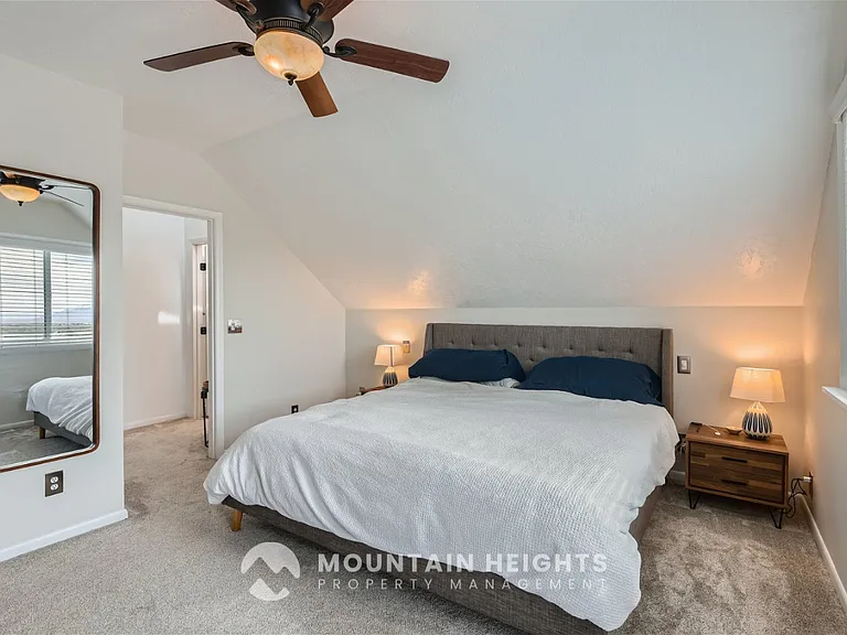 677 N Capitol St — Photo 10