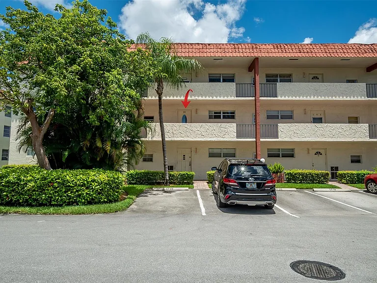 820 S Hollybrook Dr #209 — Photo 22