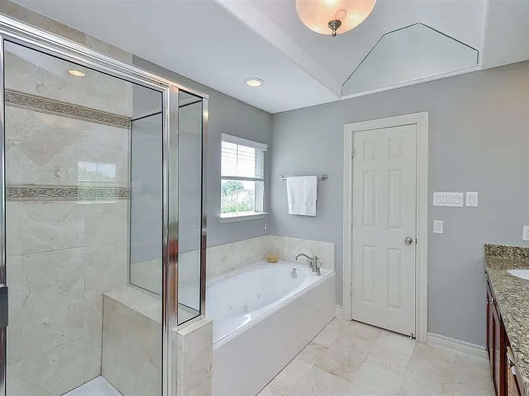3316 Clearview Cir — Photo 12