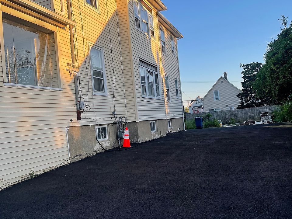 1st image of 194 Adams Street