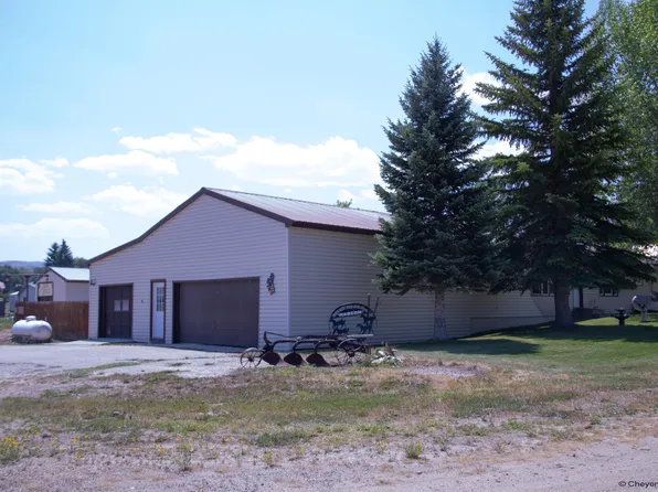 201 E 4th St, Encampment, WY 82325