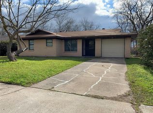1334 Crestridge St, Mesquite, TX 75149