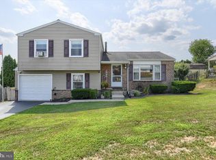 384 Hivner Rd, Harrisburg, PA 17111