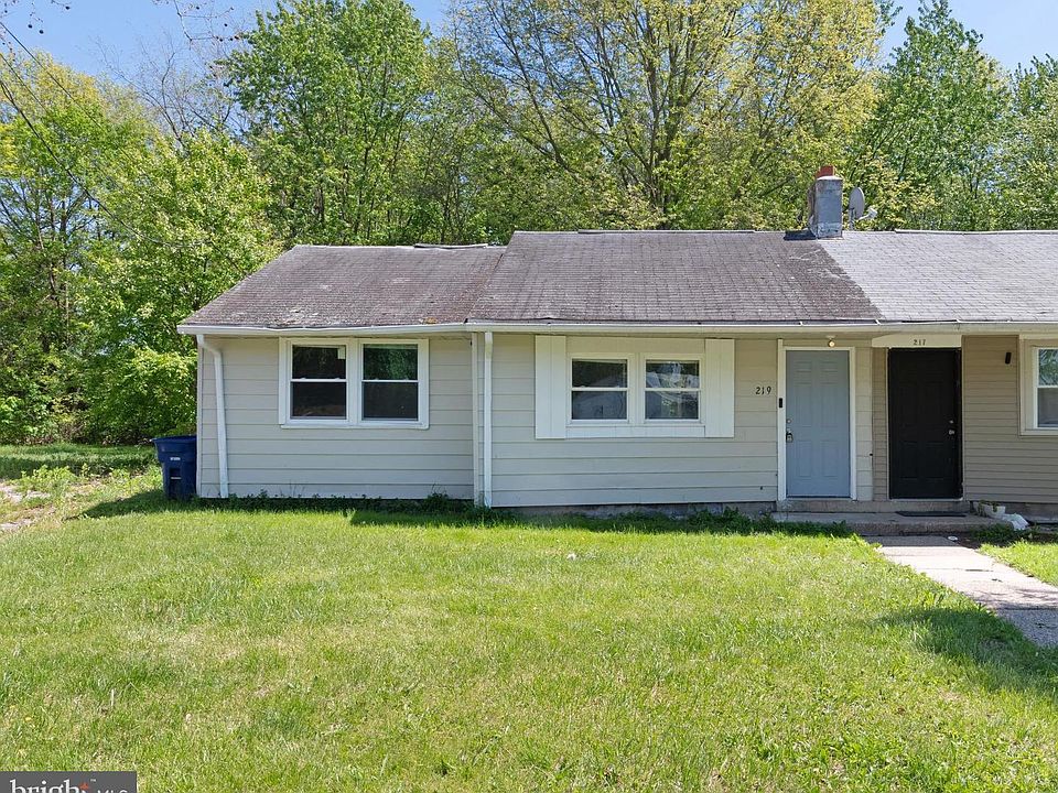 1st image of 219 Kinsley Rd