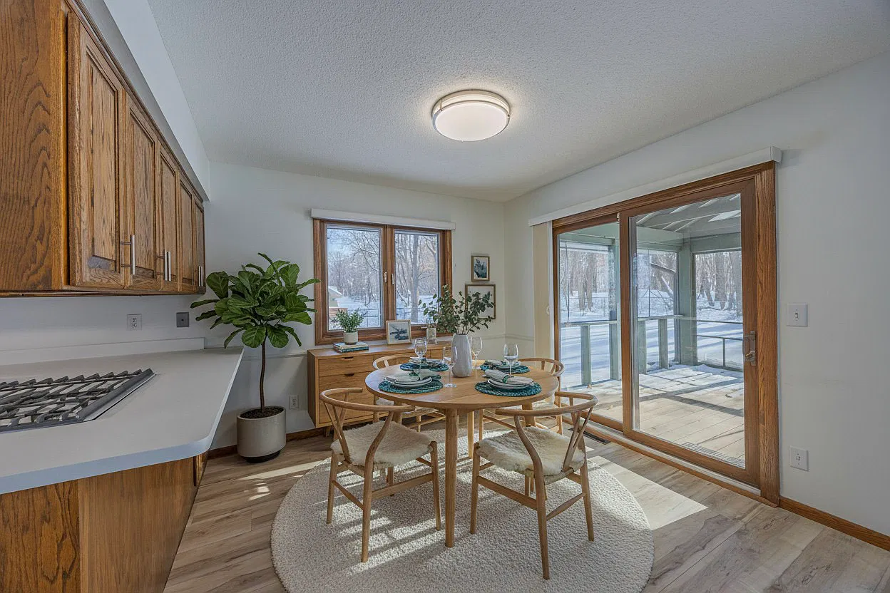 3 bed, 2000 sqft, $3,000 — Photo 4
