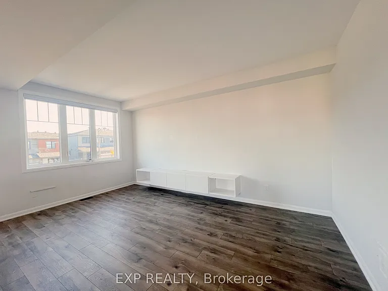 40 Teelin Cir — Photo 8