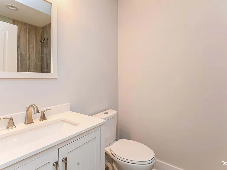 1207A Birch St — Photo 10