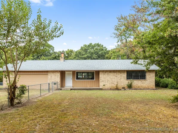 18679 S 525th Rd, Tahlequah, OK 74464